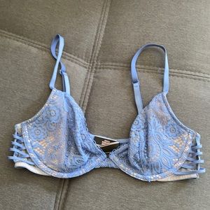 2 for 20 sale! NWOT Vs very sexy unlined plunge bra